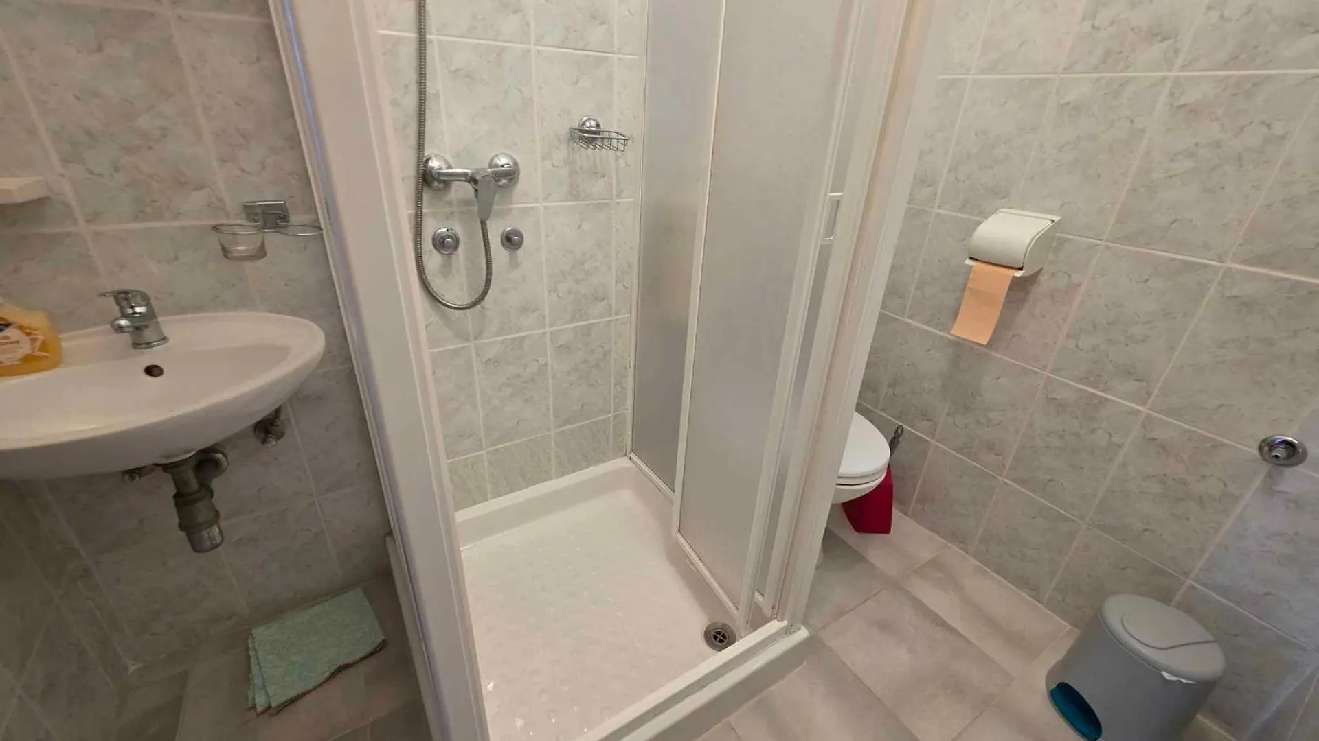 Apartment In Novi Vinodolski 43593